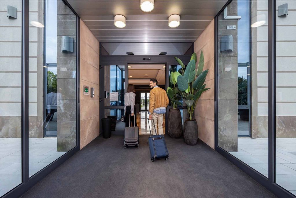 hotel-quattro-stelle-noventa-con-spa-piscina-vicino-outlet